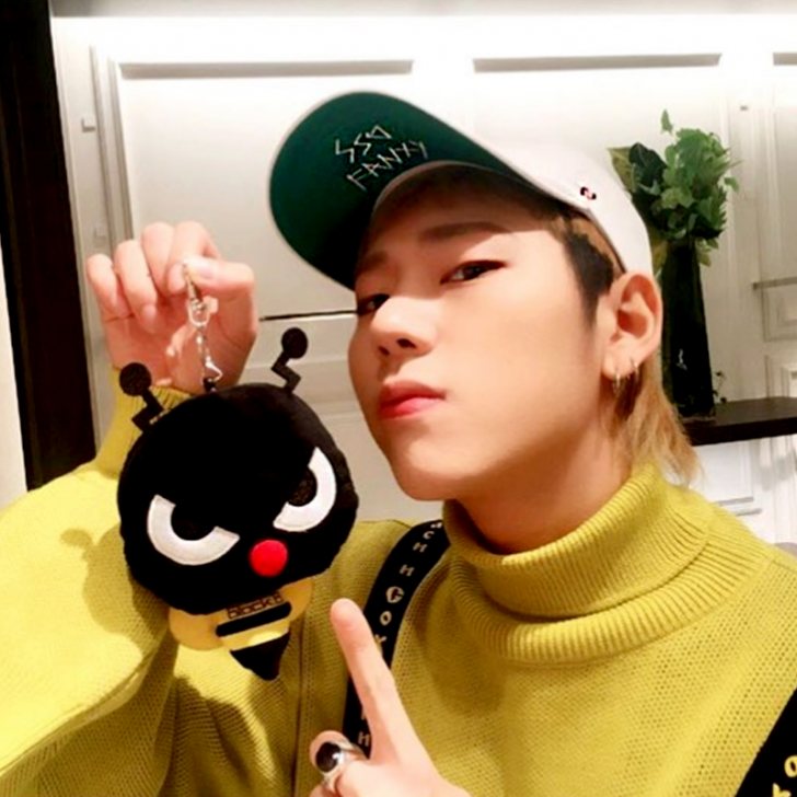 바이브레이트X지코 한정판 모자 바이브레이트X지코 한정판 모자