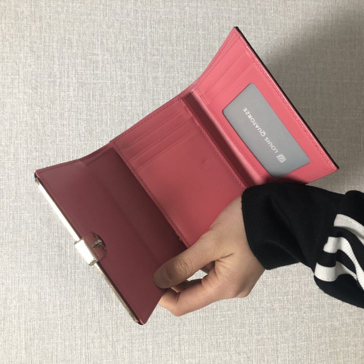 루이까또즈 지갑
