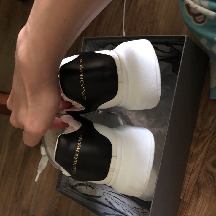 알랙산더 맥퀸 오버솔 18ss 알랙산더 맥퀸 오버솔 18ss