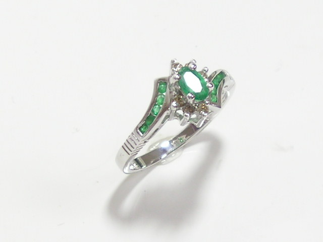 핑크래디14k 천연 에머랄드 총 0.6ct 다이아 반지 희망가 275000