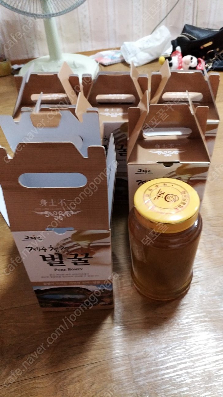 제주꿀 토종꿀 잡꿀 싸게내놔욤^^두개부터애눌가능하구요~!! 6개남았어요^^