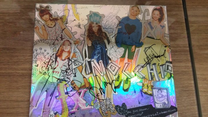 에프엑스 피노키오 싸인시디 팝니다! 에프엑스 피노키오 싸인시디 팝니다!