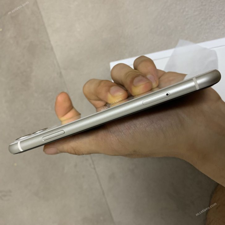 아이폰11 A2221 256GB 아이폰11 A2221 256GB