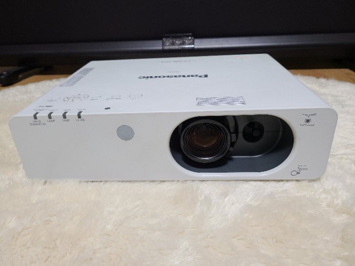 파나소닉PT-FX400EA 5000안시급 밝기 극강화질 새램프최대 6000시간사용가능 파나소닉PT-FX400EA 5000안시급 밝기 극강화질 새램프최대 6000시간사용가능
