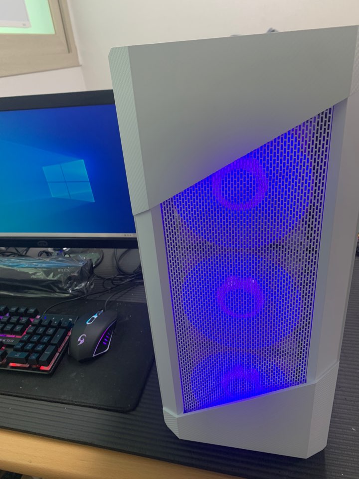 i5-6400/램16G/GTX 1060 3G/SSD120G/HDD500G 본체 팝니다 i5-6400/램16G/GTX 1060 3G/SSD120G/HDD500G 본체 팝니다