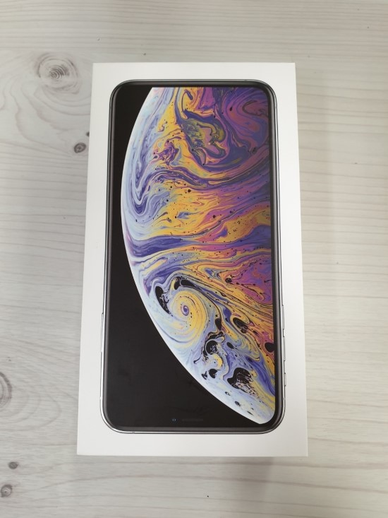 아이폰 xs max 256기가 실버 미개봉 아이폰 xs max 256기가 실버 미개봉