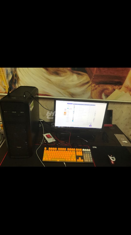 고사양게임용본체데스크탑i7 7700 벤큐모니터 고사양게임용본체데스크탑i7 7700 벤큐모니터