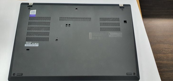 Think Pad (Lenovo) 판매 합니다. Think Pad (Lenovo) 판매 합니다.