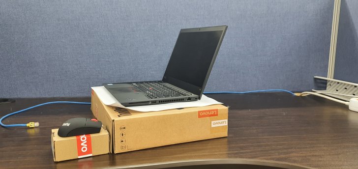 Think Pad (Lenovo) 판매 합니다. Think Pad (Lenovo) 판매 합니다.