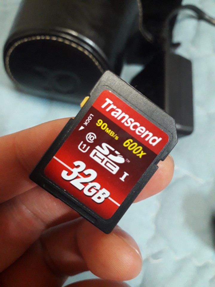 소니 미러리스 sony a5100 32GB 소니 미러리스 sony a5100 32GB