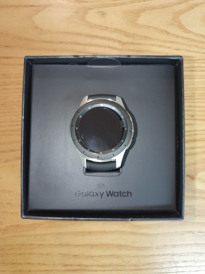 갤럭시 워치 골프 에디션 46mm 박스만개봉상품 갤럭시 워치 골프 에디션 46mm 박스만개봉상품