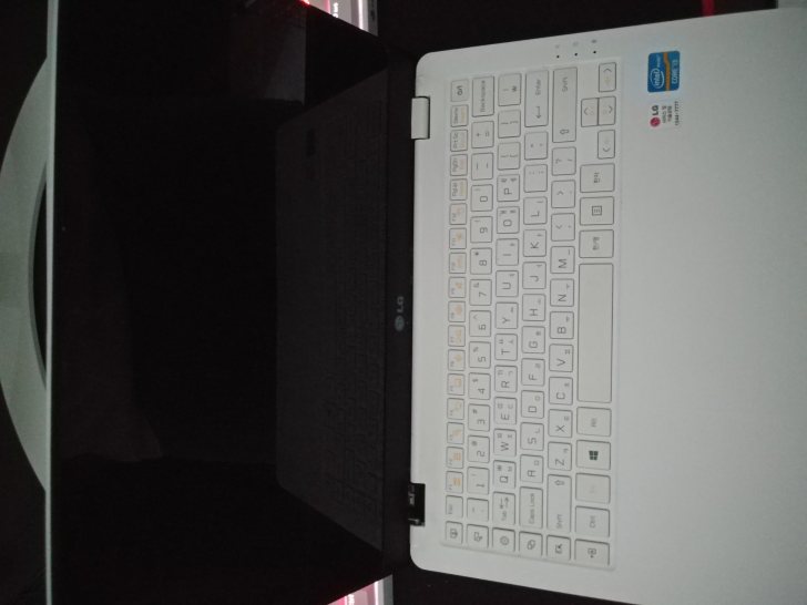 Lgz36 노트북팝니다 Lgz36 노트북팝니다