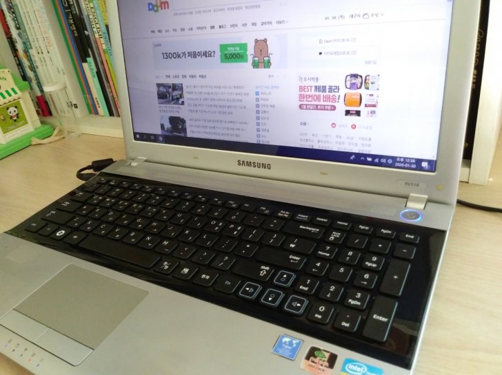 상태 좋은 삼성 i5 노트북 팝니다 상태 좋은 삼성 i5 노트북 팝니다