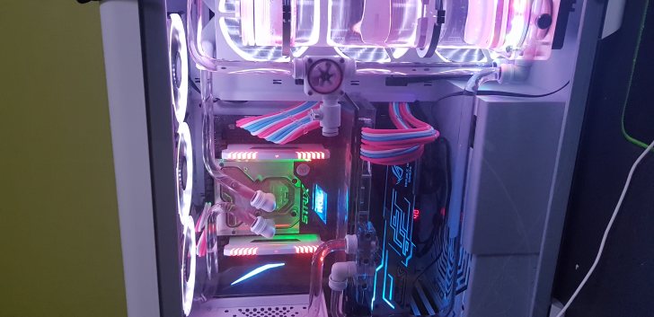 커스텀수냉pc 판매합니다 커스텀수냉pc 판매합니다