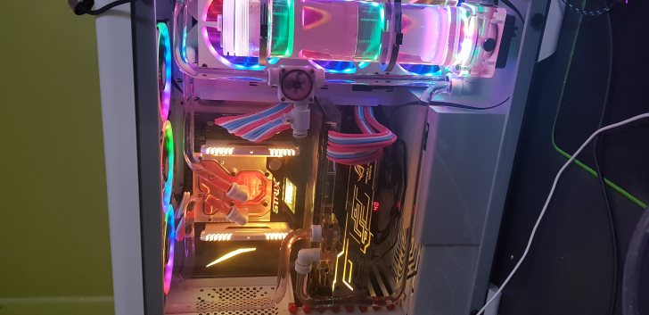커스텀수냉pc 판매합니다 커스텀수냉pc 판매합니다