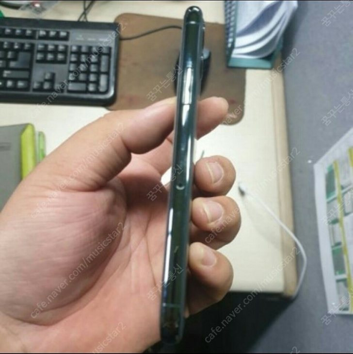 아이폰11Pro 256gb 미드그린 120만원(무료배송) 아이폰11Pro 256gb 미드그린 120만원(무료배송)