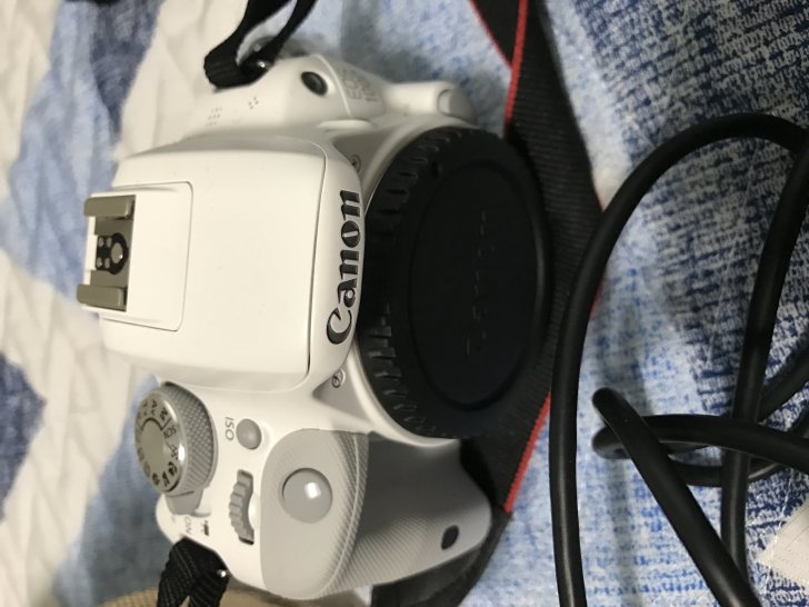 캐논 100d 화이트 18-55mm 팔아요!!!!!!