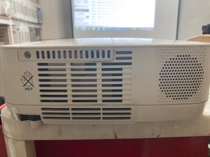 NEC NP600 빔프로젝터 상태최상급 팝니다 NEC NP600 빔프로젝터 상태최상급 팝니다