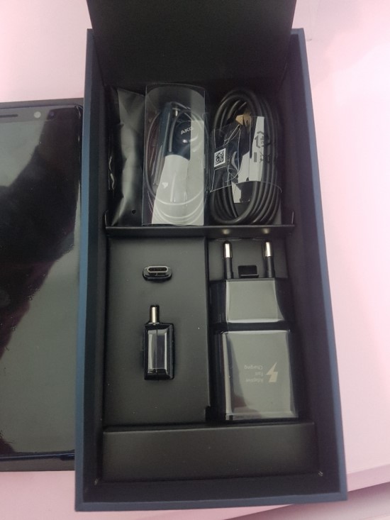 갤럭시노트8블루 64GB 판매합니다 갤럭시노트8블루 64GB 판매합니다