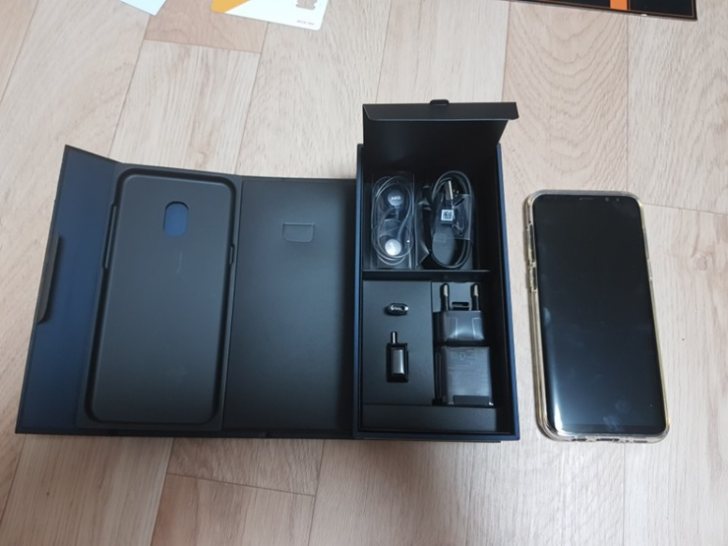 갤럭시S8+ 미드나잇블랙 팝니다 갤럭시S8+ 미드나잇블랙 팝니다