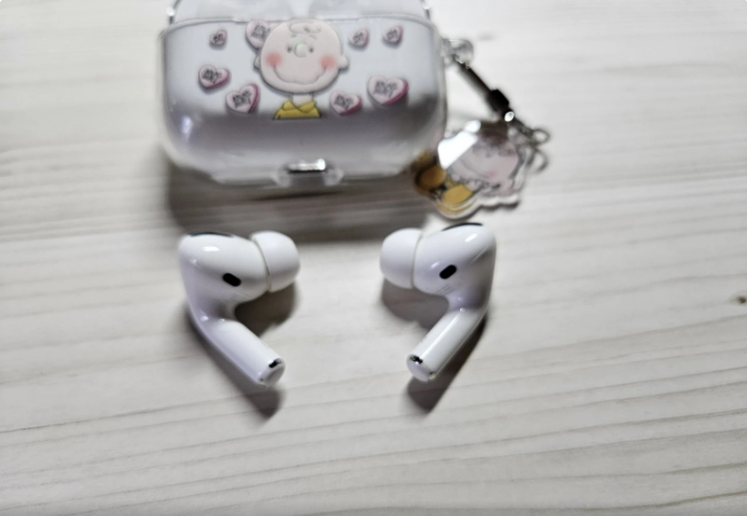에어팟 프로 2세대 Airpods pro 2 싸게처리합니다 에어팟 프로 2세대 Airpods pro 2 싸게처리합니다