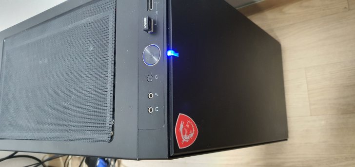 컴퓨터 본체만 판매(게임 설계 디자인모두가능) 컴퓨터 본체만 판매(게임 설계 디자인모두가능)