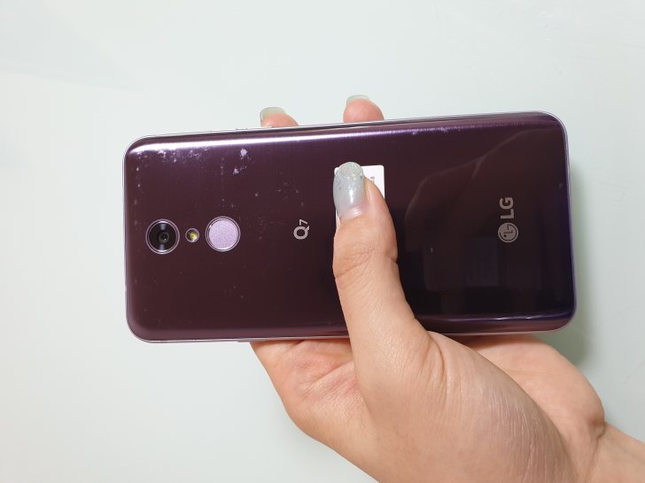 LG Q7 라벤더퍼플 32G 깨끗한 제품 아주 저렴히 판매합니다~!! LG Q7 라벤더퍼플 32G 깨끗한 제품 아주 저렴히 판매합니다~!!