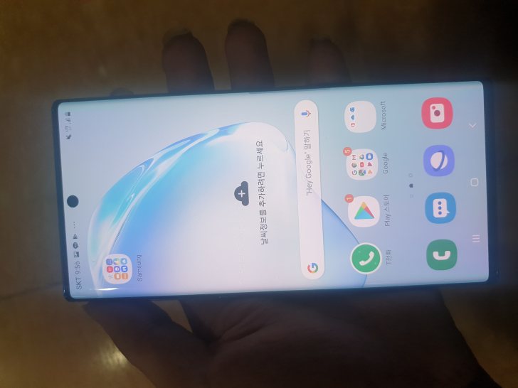 갤럭시노트 10+블루색상 256기가판매합니다 갤럭시노트 10+블루색상 256기가판매합니다