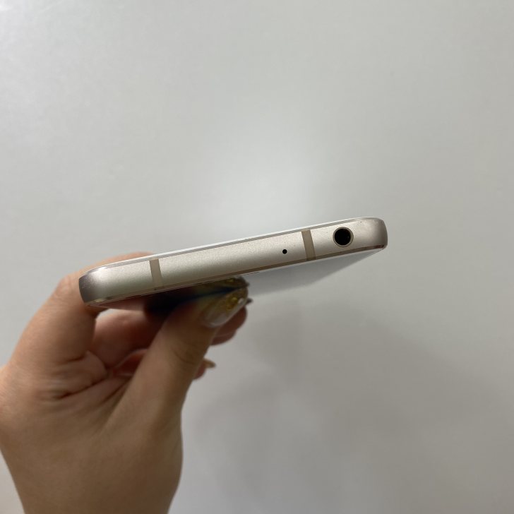 LG G6 화이트 64G 판매합니다 LG G6 화이트 64G 판매합니다