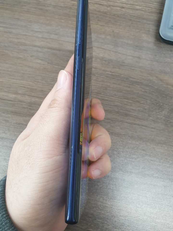 갤럭시노트9 512기가 블루팝니다. 갤럭시노트9 512기가 블루팝니다.