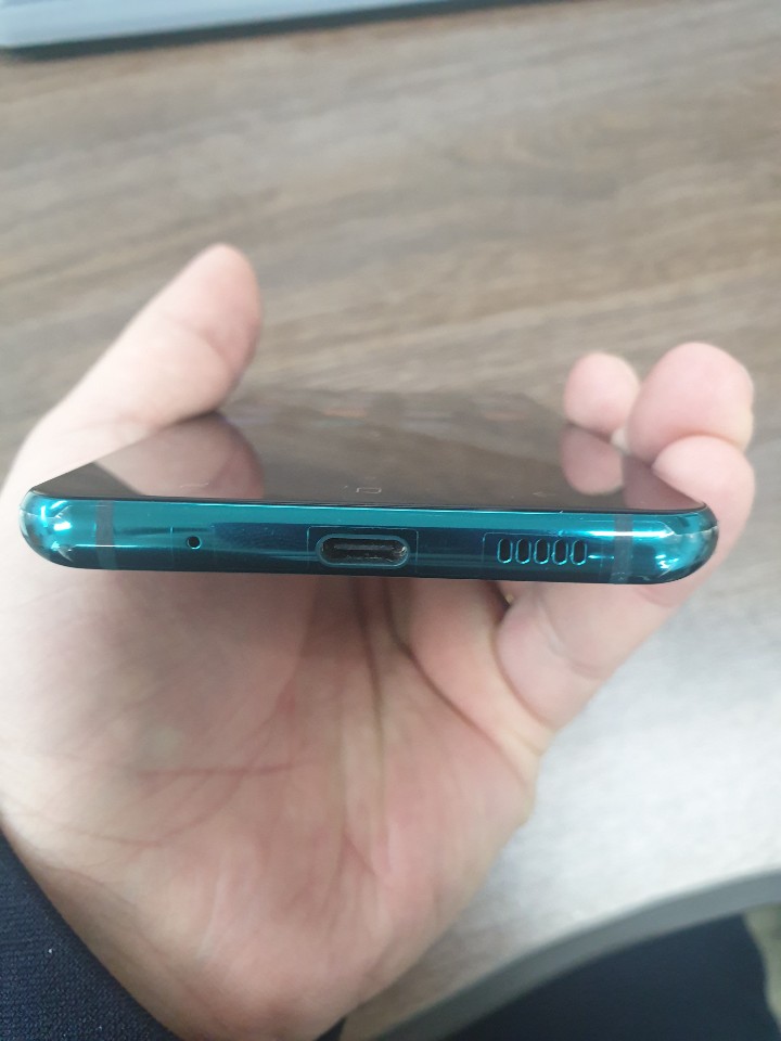 갤럭시 A9 PRO 128기가 S급 기기팝니다. 갤럭시 A9 PRO 128기가 S급 기기팝니다.