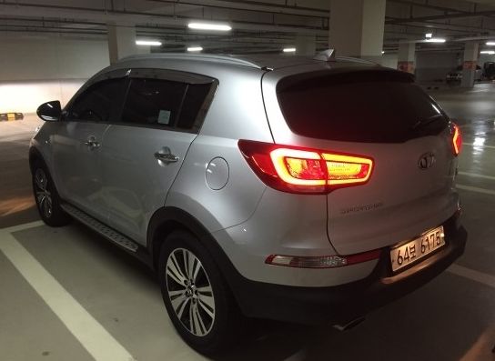 스포티지R 4WD 프레스티지 15년식 회색 팝니다. 스포티지R 4WD 프레스티지 15년식 회색 팝니다.
