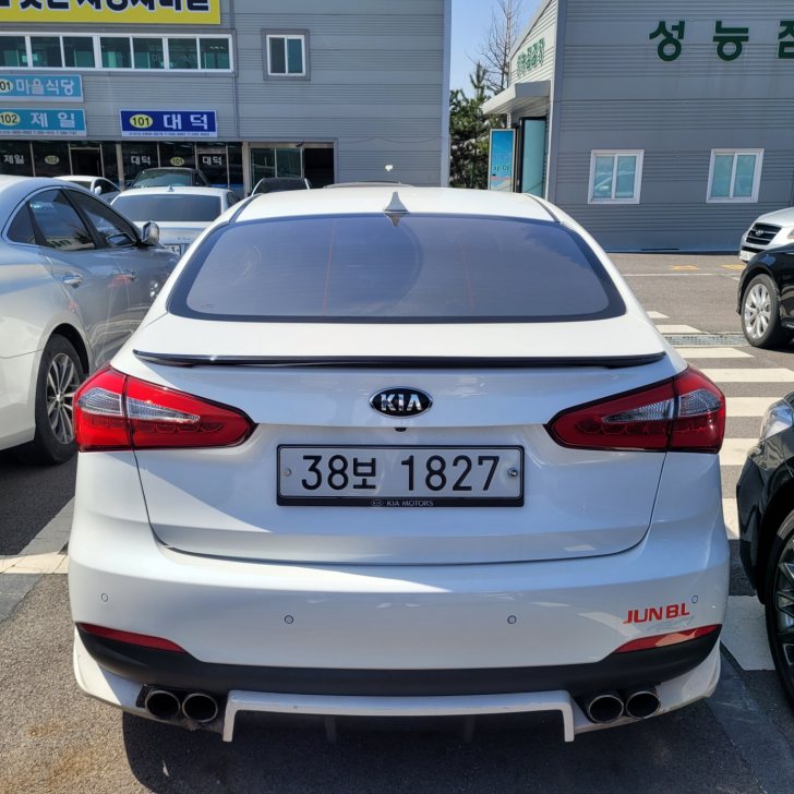 기아 K3 노블레스 튜닝카 팔아용 기아 K3 노블레스 튜닝카 팔아용