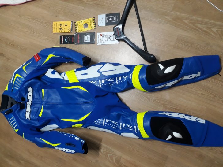 spidi track replica evo 원피스 슈트 48사이즈 팝니다. spidi track replica evo 원피스 슈트 48사이즈 팝니다.