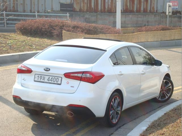 15년식 기아 K3 3만km 최저가 720만원판매 15년식 기아 K3 3만km 최저가 720만원판매