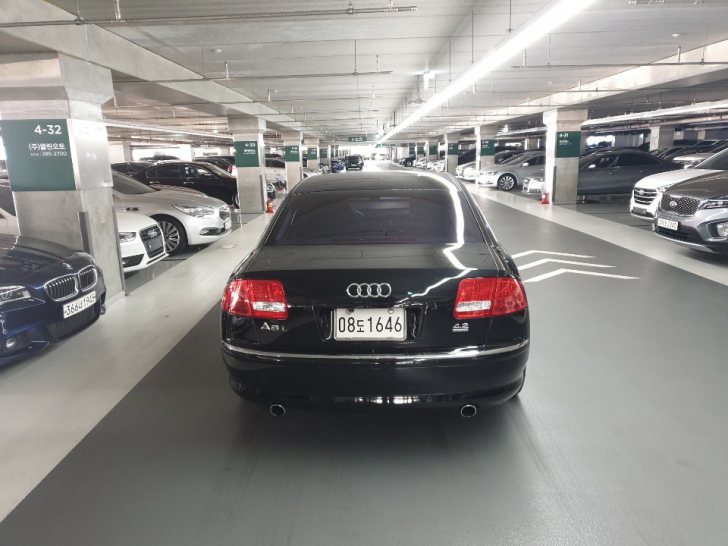 [중고차] 아우디 A8 650만원 팝니다