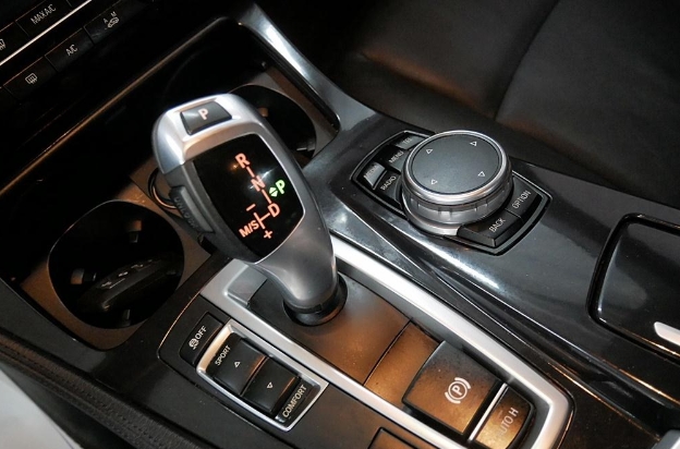 [중고차]BMW5시리즈(F10) 16년식 자동 15.4만km 경유 2540만원 팝니다