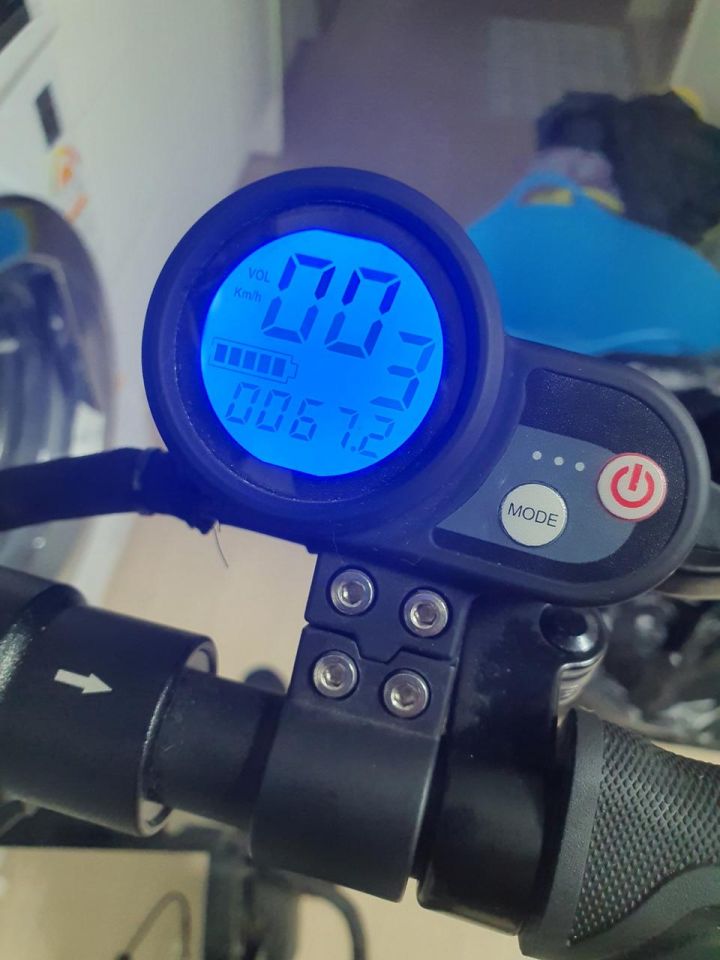 유로휠FE1000R, 275km탄, 10인치 전동킥보드 시속60!! 급처 유로휠FE1000R, 275km탄, 10인치 전동킥보드 시속60!! 급처