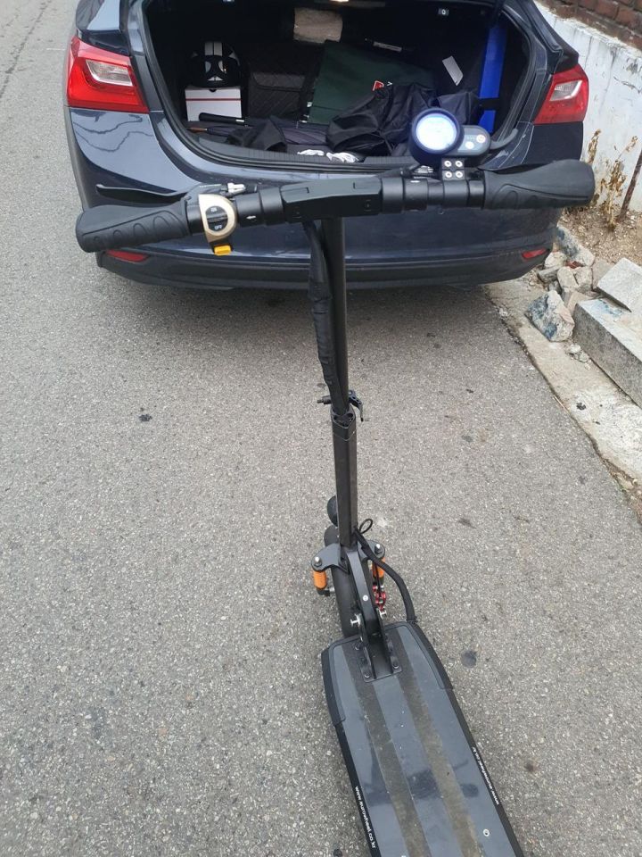 유로휠FE1000R, 275km탄, 10인치 전동킥보드 시속60!! 급처 유로휠FE1000R, 275km탄, 10인치 전동킥보드 시속60!! 급처