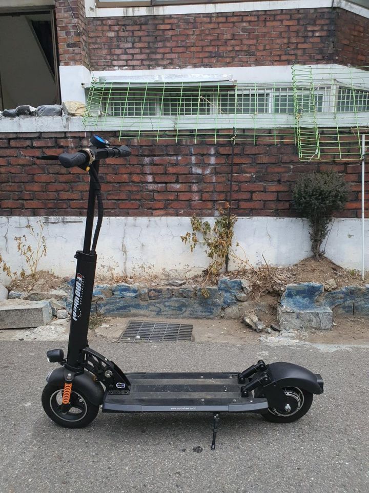 유로휠FE1000R, 275km탄, 10인치 전동킥보드 시속60!! 급처 유로휠FE1000R, 275km탄, 10인치 전동킥보드 시속60!! 급처