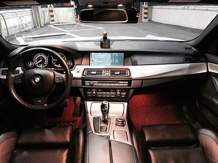 11년식 BMW 520D 상태최상급 차량 판매합니다 11년식 BMW 520D 상태최상급 차량 판매합니다