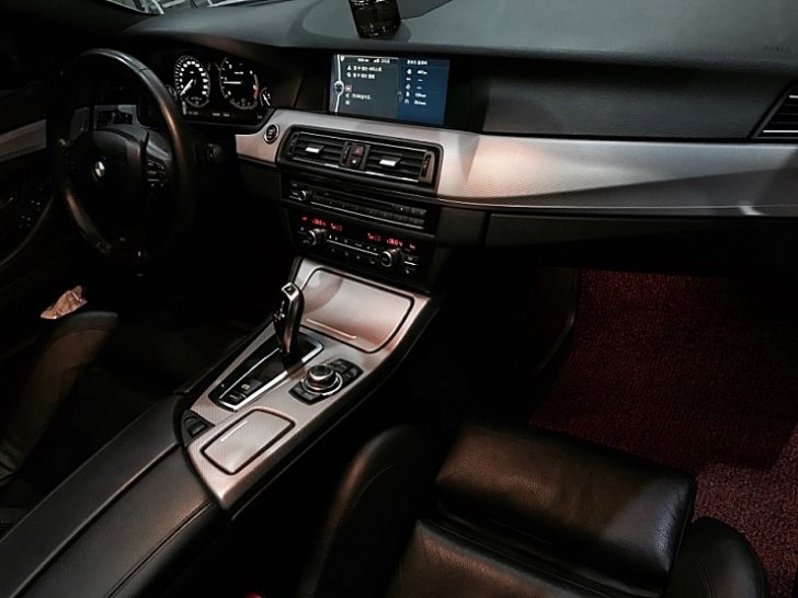 11년식 BMW 520D 상태최상급 차량 판매합니다 11년식 BMW 520D 상태최상급 차량 판매합니다