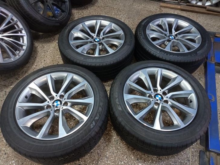 bmw x6 19인치 정품휠타이어세트100만원에 팝니다 bmw x6 19인치 정품휠타이어세트100만원에 팝니다