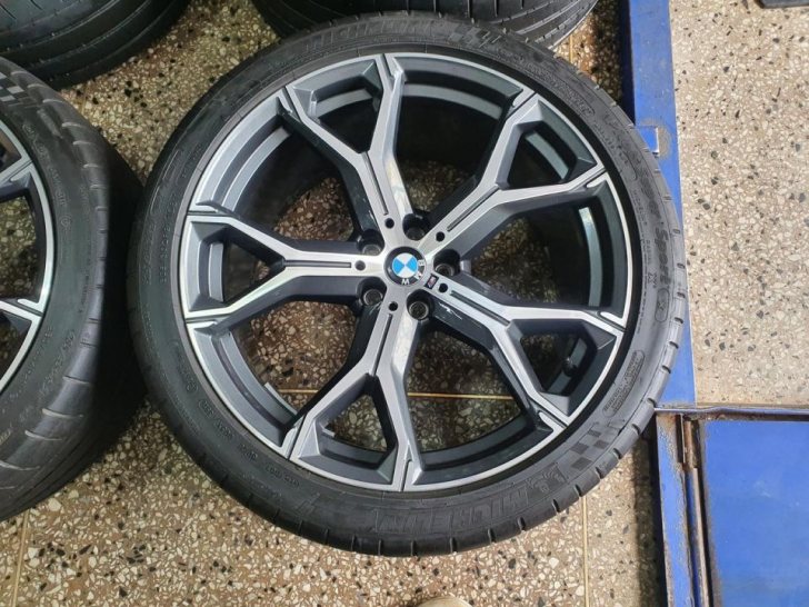 bmw x5 x6 21인치 정품휠타이어세트 bmw x5 x6 21인치 정품휠타이어세트