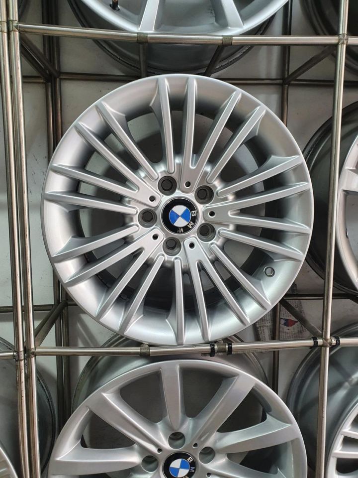 bmw520d17인치 정품휠세트(한대분) bmw520d17인치 정품휠세트(한대분)