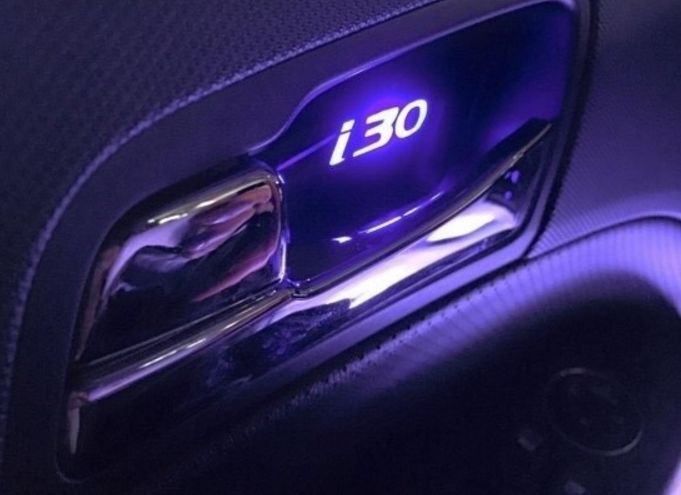 08년 i30 흰색풀튜닝 08년 i30 흰색풀튜닝