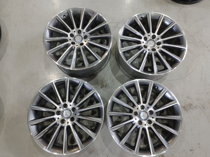 W205벤츠C클레스 19인치 마차휠 정품 판매합니다 W205벤츠C클레스 19인치 마차휠 정품 판매합니다
